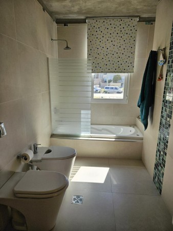 CASA NIVEL GERENCIAL RADA TILLY