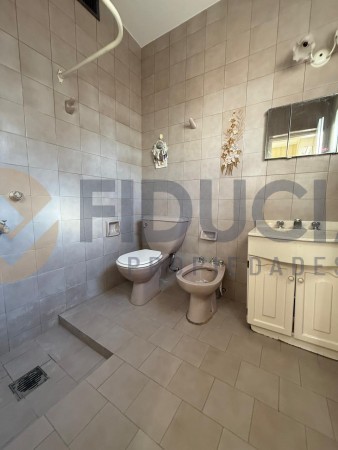 CASA EN VENTA RADA TILLY