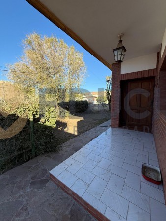 CASA EN VENTA RADA TILLY